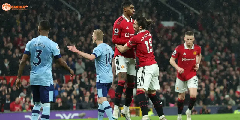 Bruno Fernandes dẫn dắt Manchester United vs Brentford tấn công